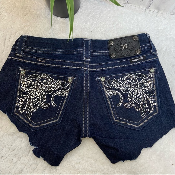 Miss Me Skinny cutoff Jean shorts 27 - Picture 1 of 13